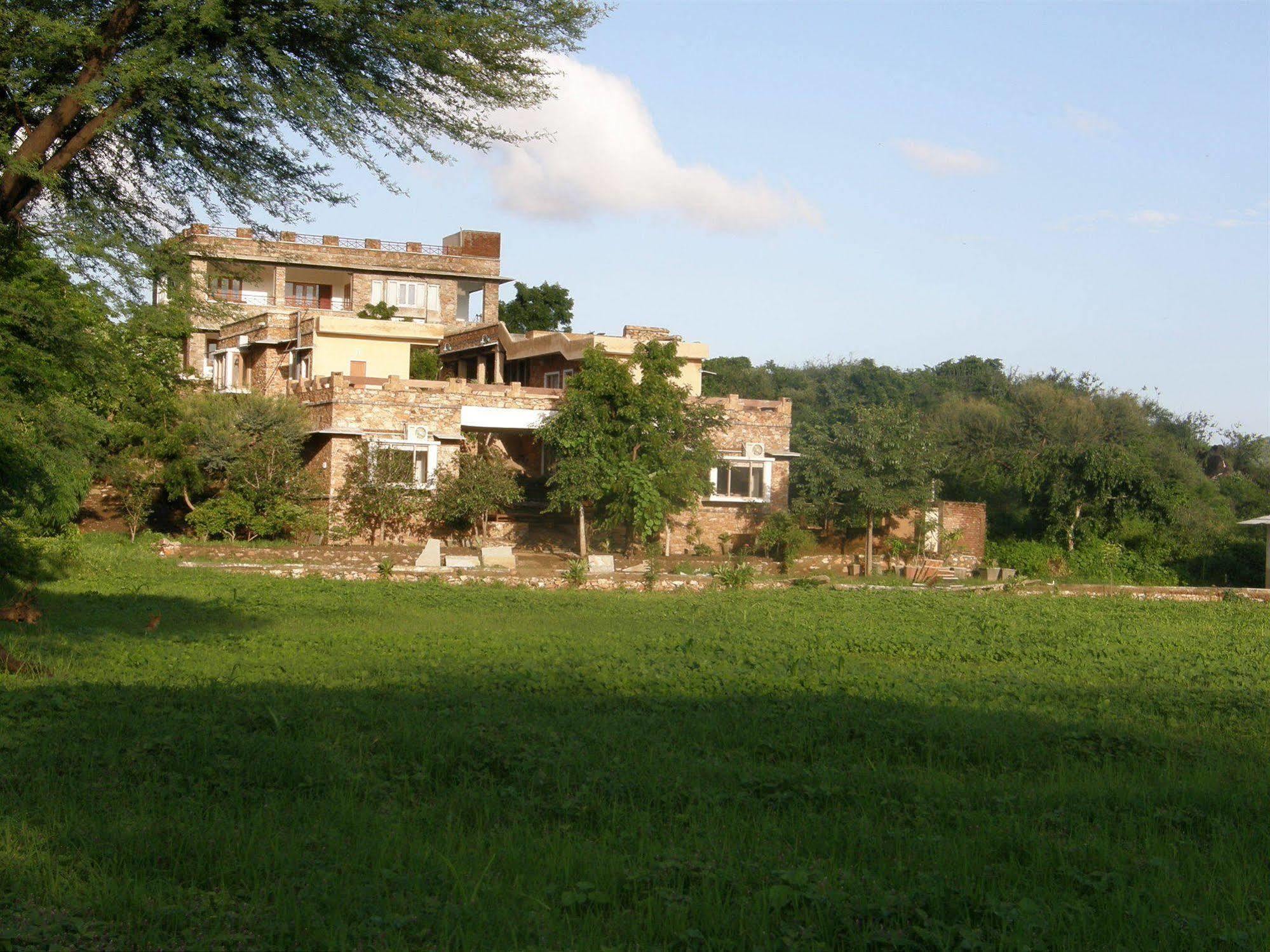Devra Udaipur Exterior foto