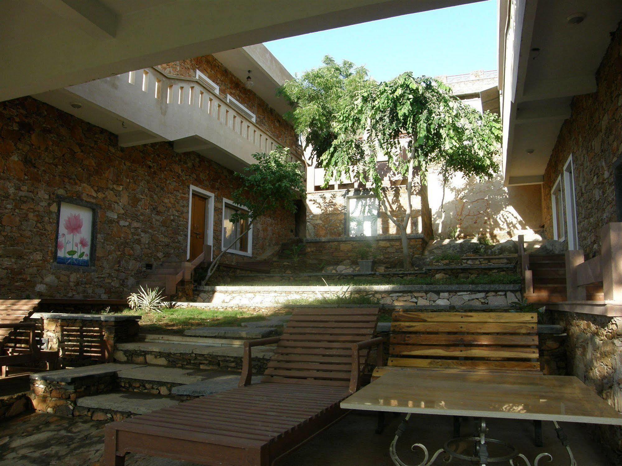 Devra Udaipur Exterior foto
